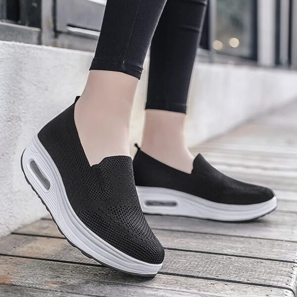⁦Women Orthopedic Sneakers⁩ - الصورة ⁦3⁩